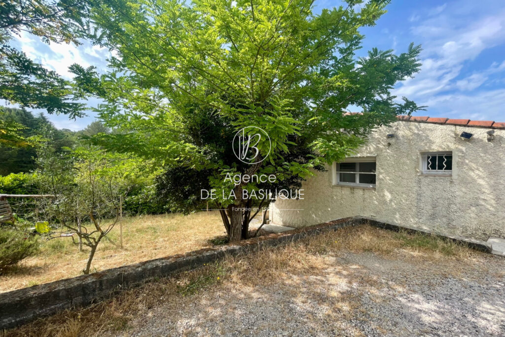 vente  4 Pièce(s) – 4 pièces – 3 chambres – 127.00 m²