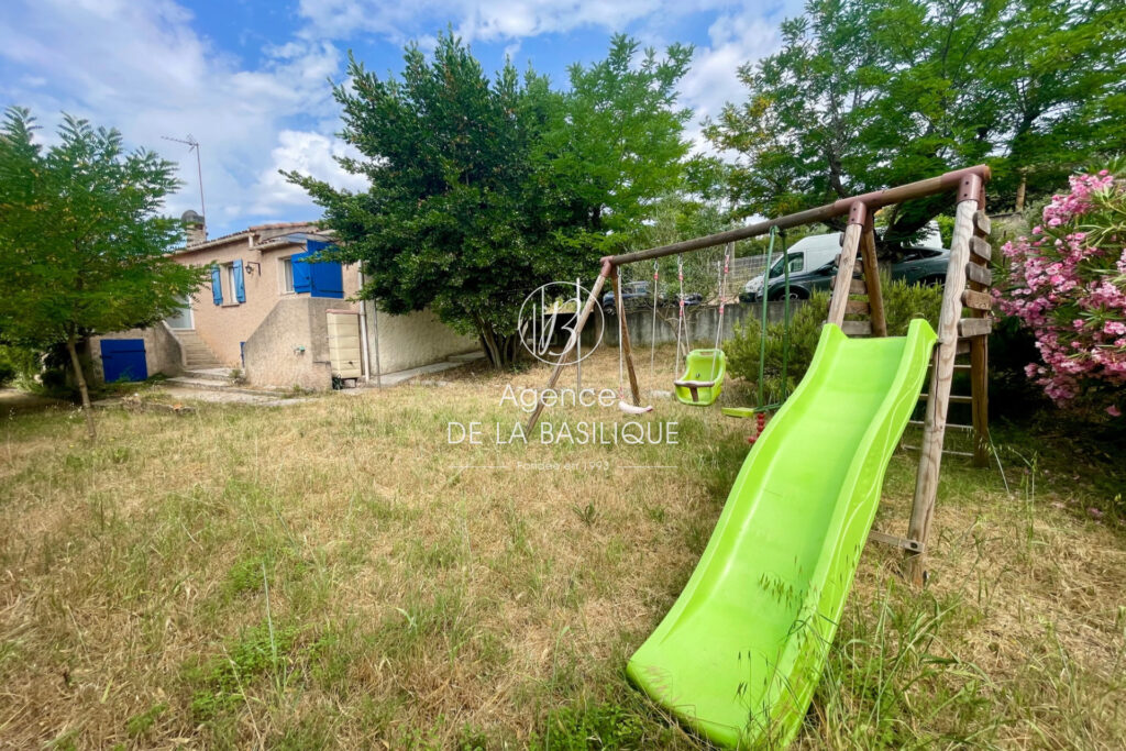 vente  4 Pièce(s) – 4 pièces – 3 chambres – 127.00 m²