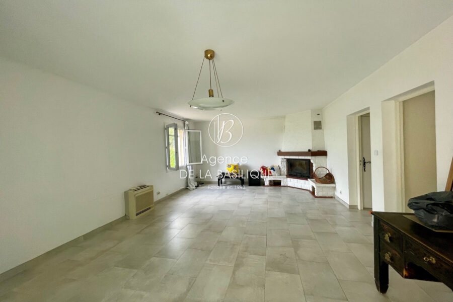 Maison à vendre à Saint-maximin-la-sainte-baume