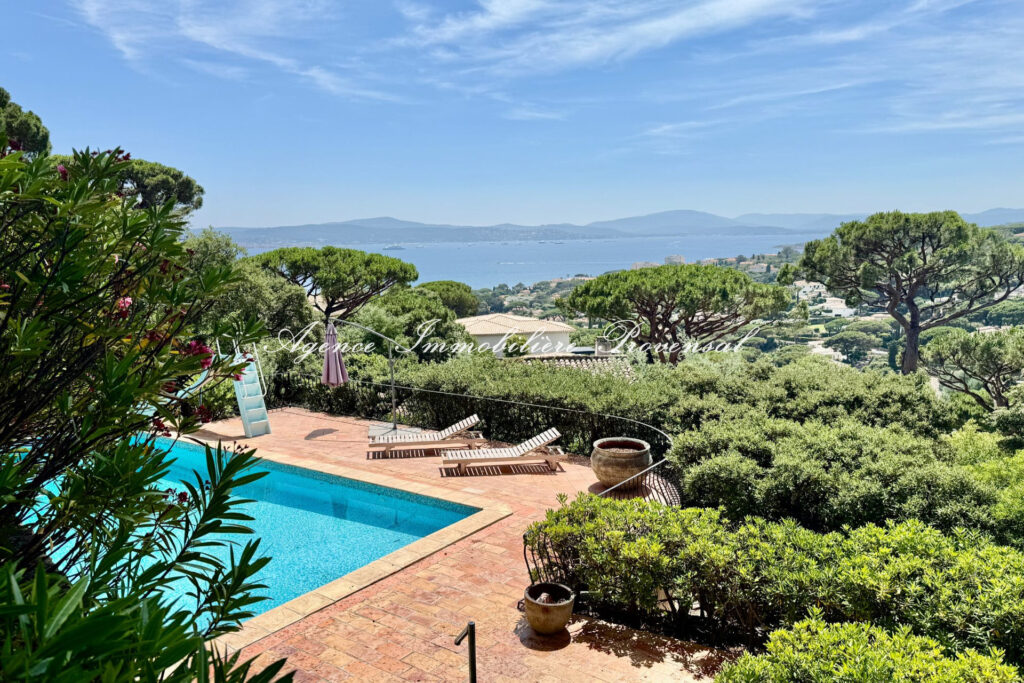 vente villa 7 Pièce(s) – 7 pièces – 5 chambres – 230.00 m²