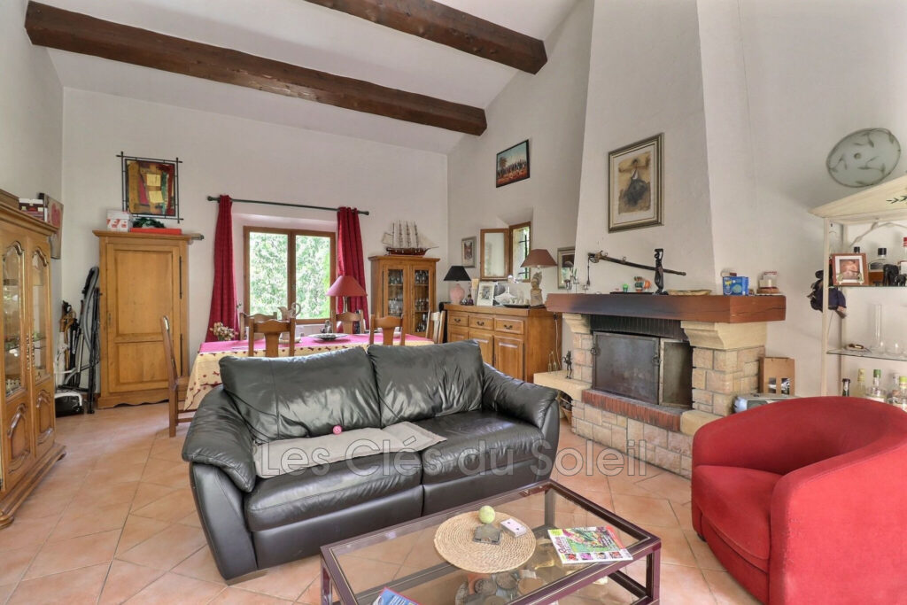 Belle Maison néo-provençale de 110 m² environ de plain-pied su – 5 pièces – 4 chambres – 150.00 m²