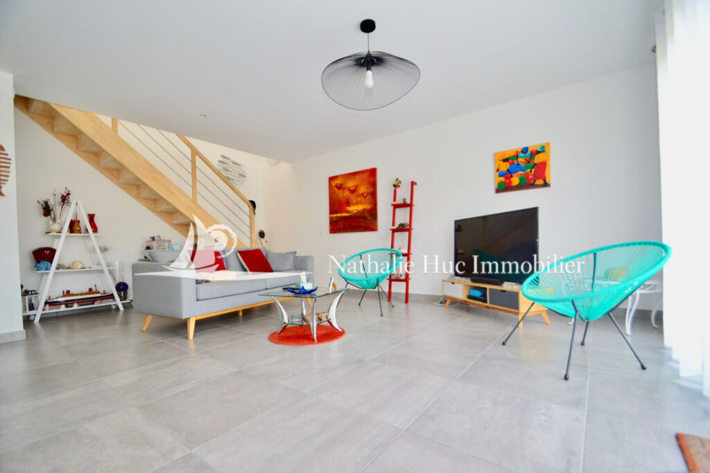 vente maison 4 Pièce(s) – 4 pièces – 3 chambres – 131.20 m²