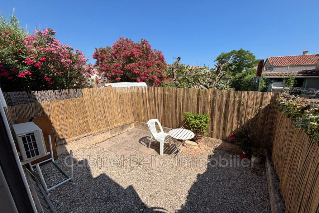 STUDIO proche mer avec jardin & climatisation réversible – 1 pièce – NR chambres – 22.00 m²