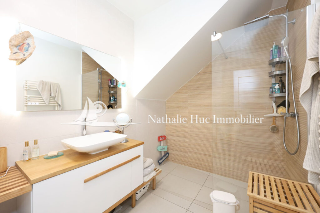 vente maison 3 Pièce(s) – 3 pièces – 4 chambres – 200.00 m²