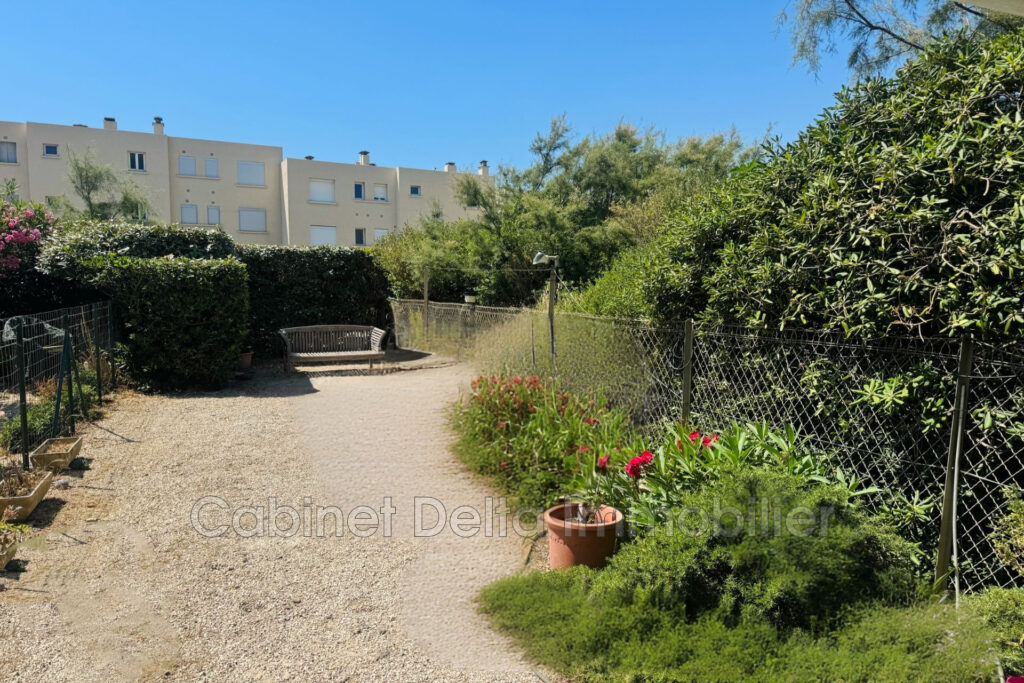 T2 avec jardin proche plages – 2 pièces – 1 chambre – 44.45 m²
