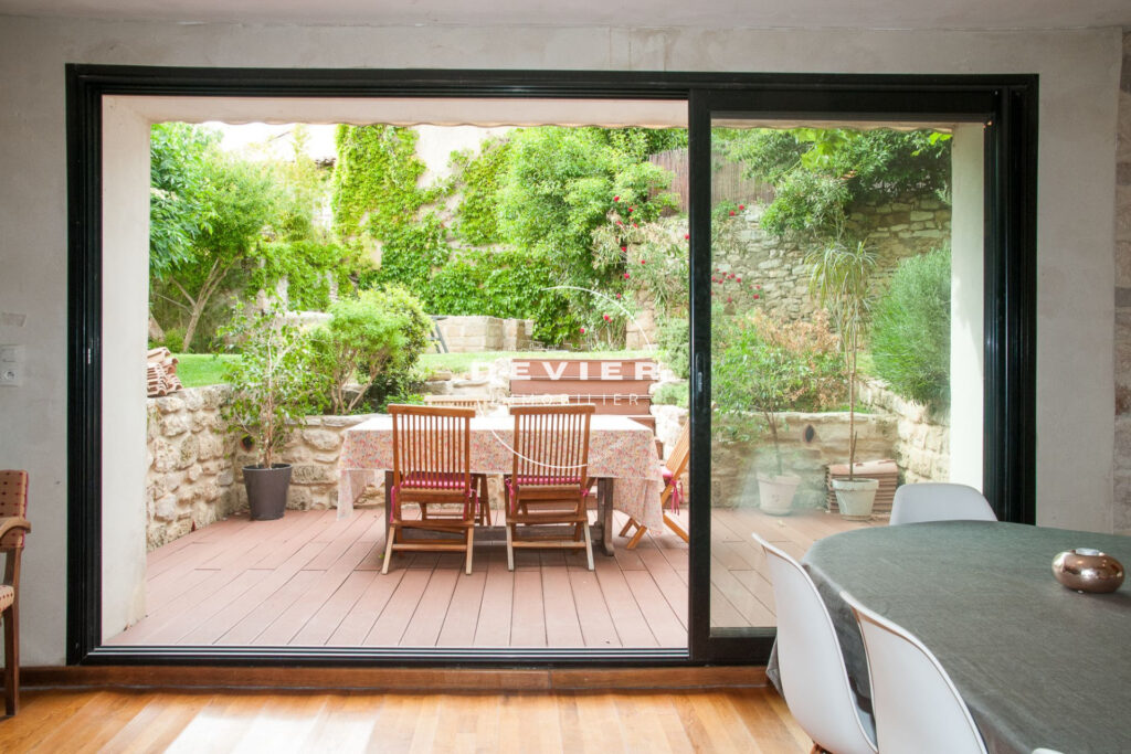 vente maison de caractère 8 Pièce(s) – 8 pièces – 5 chambres – 196.00 m²