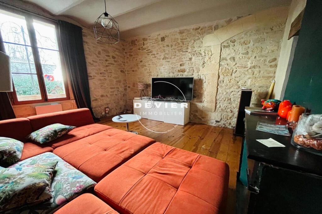 vente maison de caractère 8 Pièce(s) – 8 pièces – 5 chambres – 196.00 m²