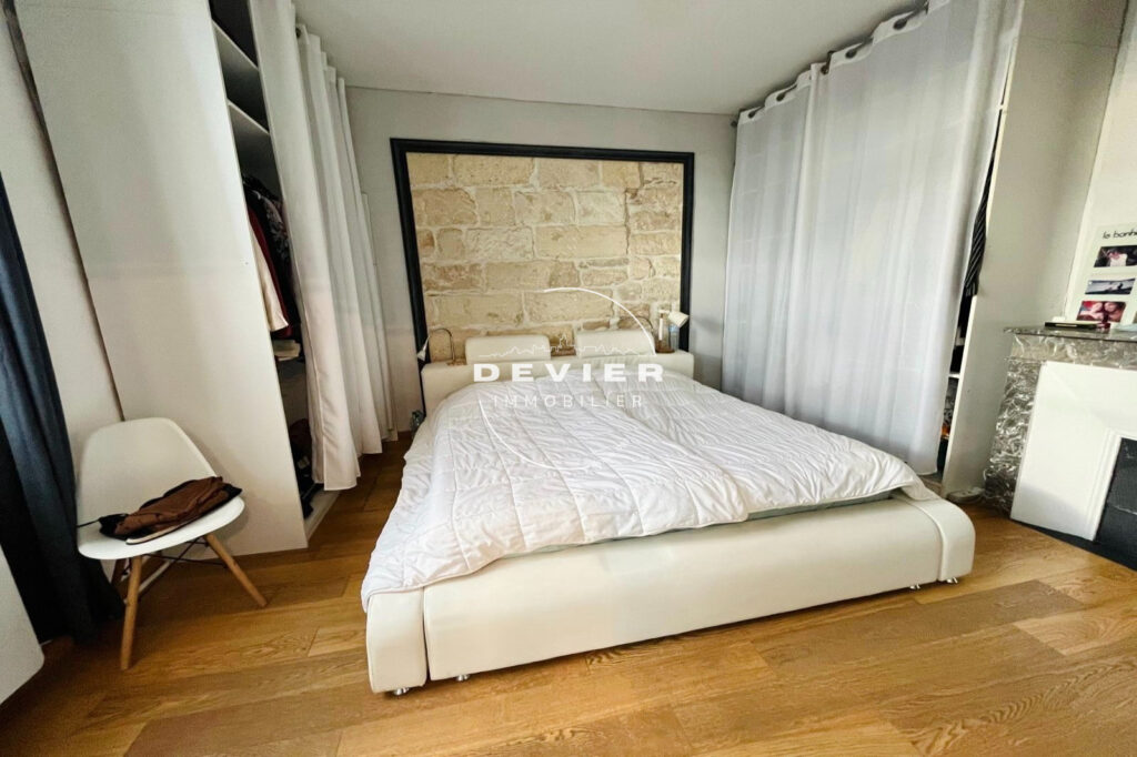 vente maison de caractère 8 Pièce(s) – 8 pièces – 5 chambres – 196.00 m²