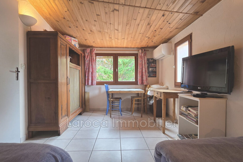 Achat villa à Laroque des Albères – 5 pièces – 3 chambres – 124.00 m²