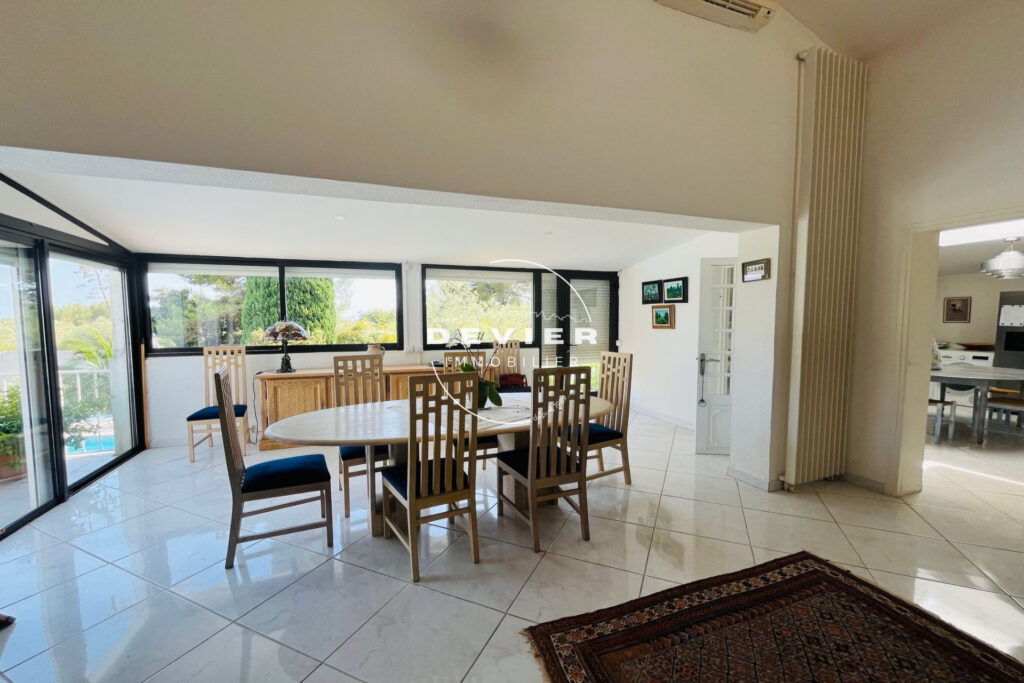 vente maison 4 Pièce(s) – 4 pièces – 3 chambres – 189.00 m²