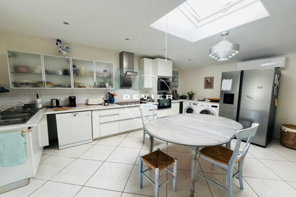 vente maison 4 Pièce(s) – 4 pièces – 3 chambres – 189.00 m²