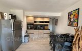 Appartement T2 avec terrasse en plein centre-ville de Cavalair – 2 pièces – 1 chambre – 32.65 m²