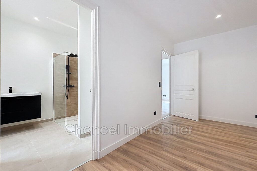 vente maison de ville 6 Pièce(s) – 6 pièces – 6 chambres – 221.36 m²