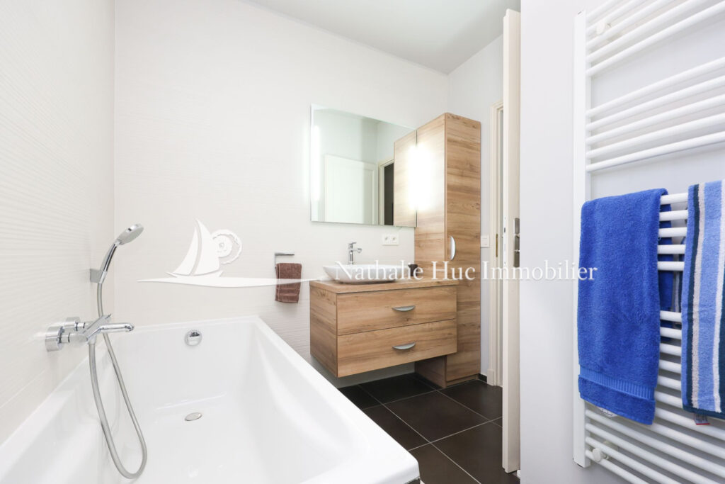 vente mas 5 Pièce(s) – 5 pièces – 4 chambres – 250.00 m²