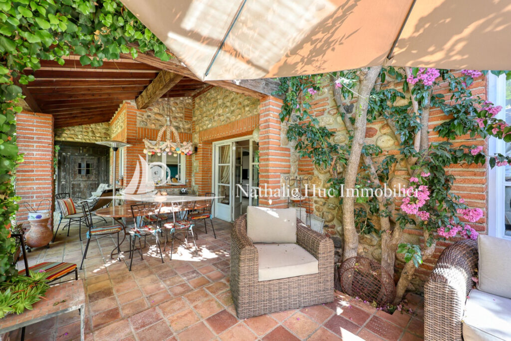 vente mas 5 Pièce(s) – 5 pièces – 4 chambres – 250.00 m²