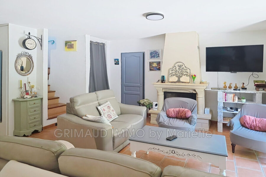 Maison à vendre à Grimaud