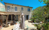 belle maison a pied du village Grimaud – 5 pièces – 4 chambres – 110.00 m²