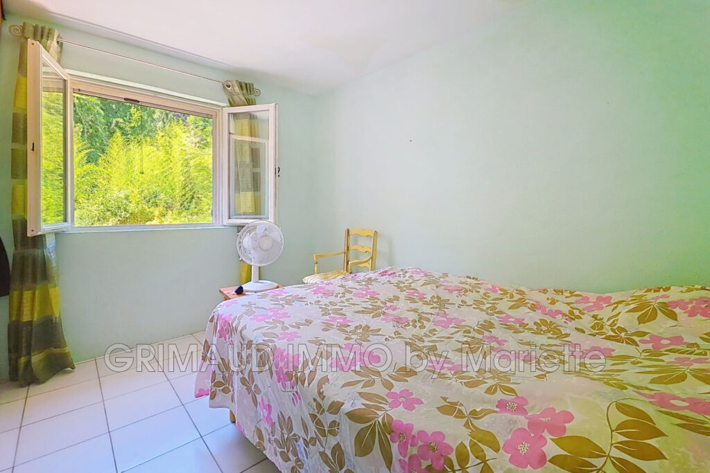 belle maison a pied du village Grimaud – 5 pièces – 4 chambres – 110.00 m²