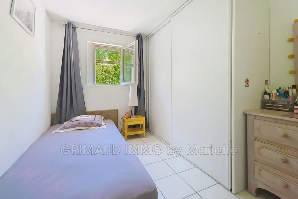 belle maison a pied du village Grimaud – 5 pièces – 4 chambres – 110.00 m²