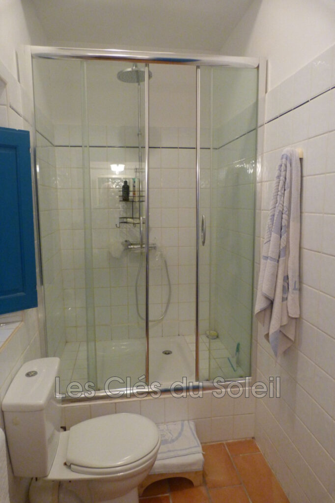 BRAS  Bastide Provençale T6 sur 18 hectares – Vue panoramique – 6 pièces – 5 chambres – 174.00 m²