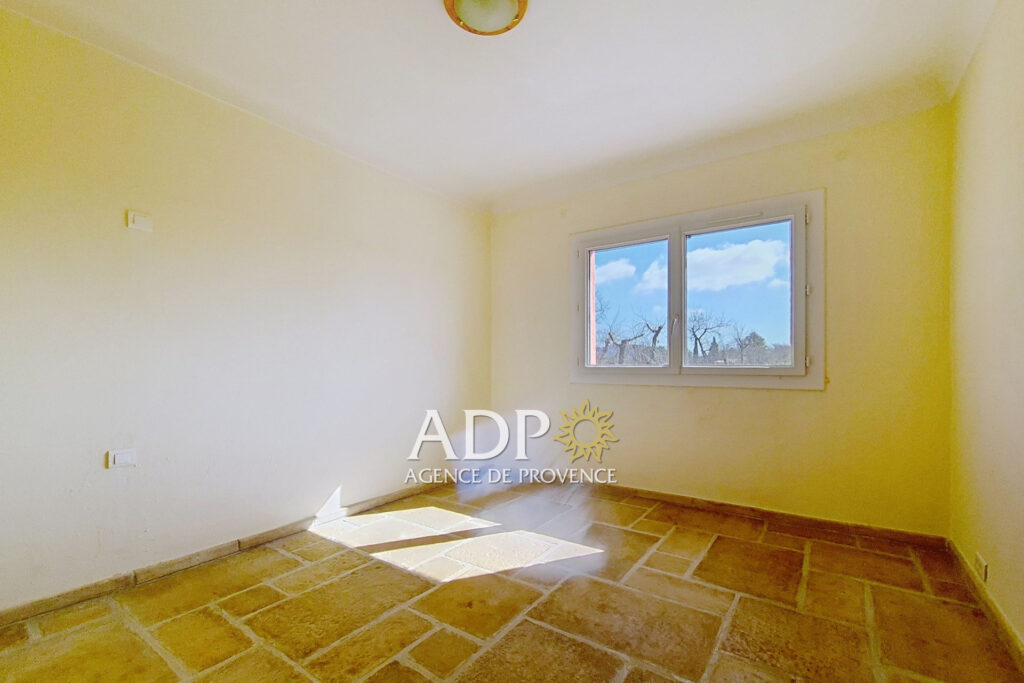 vente appartement 6 Pièce(s) – 6 pièces – 4 chambres – 142.00 m²