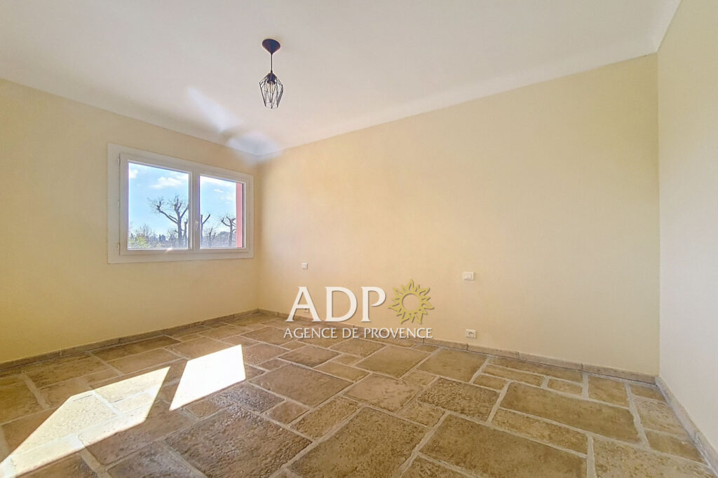 vente appartement 6 Pièce(s) – 6 pièces – 4 chambres – 142.00 m²