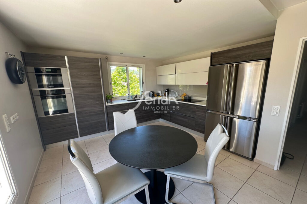 vente appartement 4 Pièce(s) – 4 pièces – 3 chambres – 150.00 m²