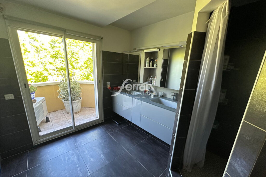 vente appartement 4 Pièce(s) – 4 pièces – 3 chambres – 150.00 m²