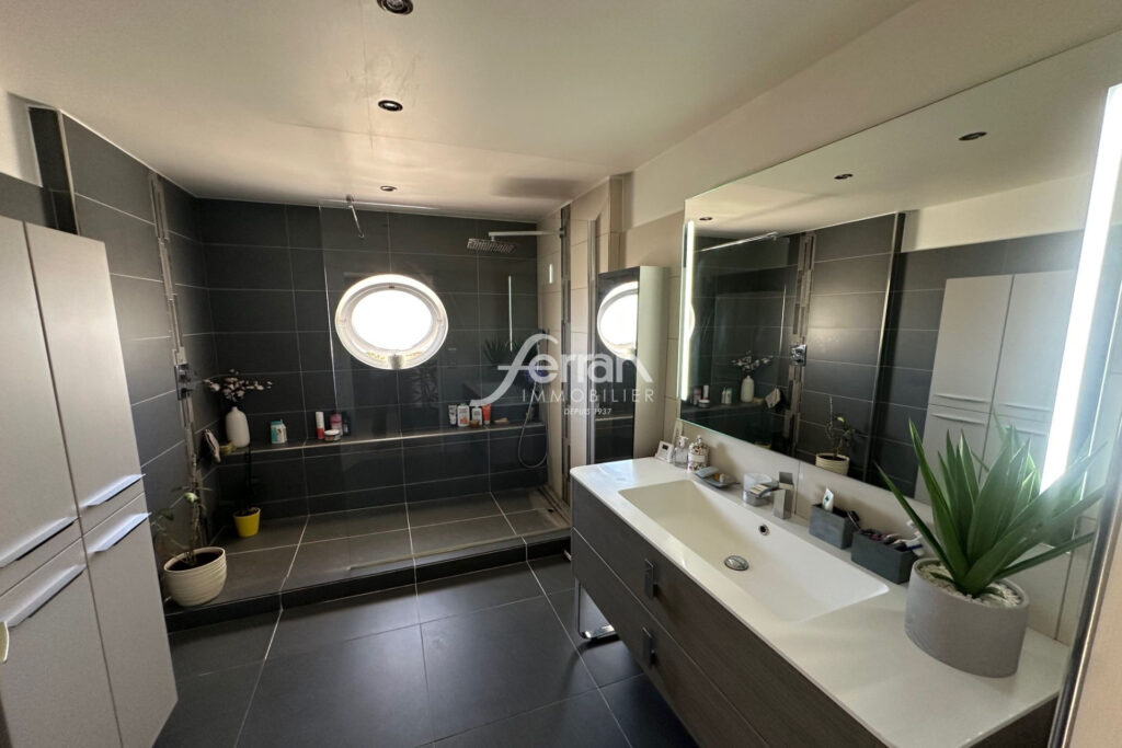 vente appartement 4 Pièce(s) – 4 pièces – 3 chambres – 150.00 m²