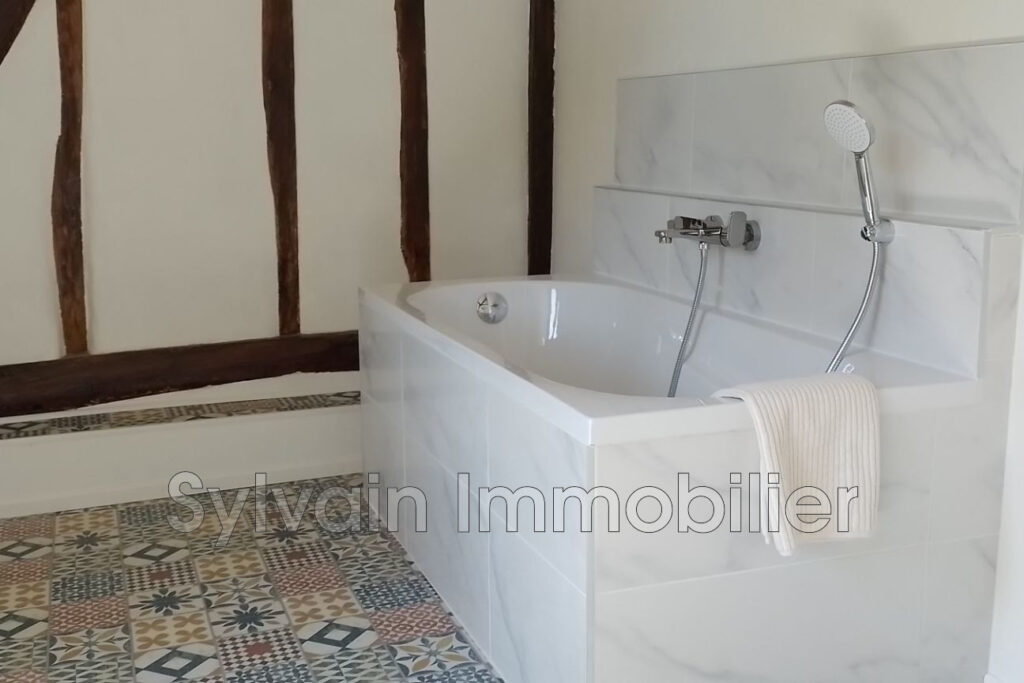 vente maison 8 Pièce(s) – 8 pièces – 4 chambres – 169.00 m²