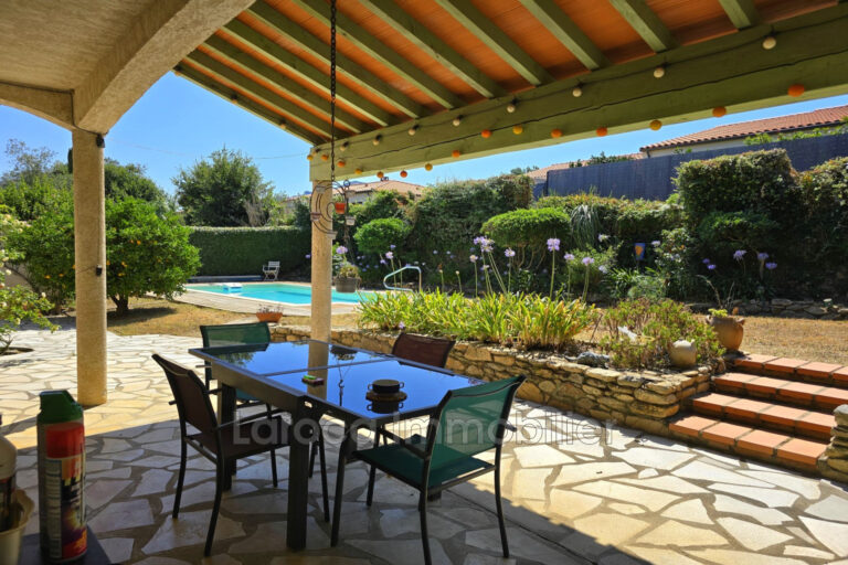 Achat villa à Laroque des Albères – 5 pièces – 3 chambres – 124.00 m²