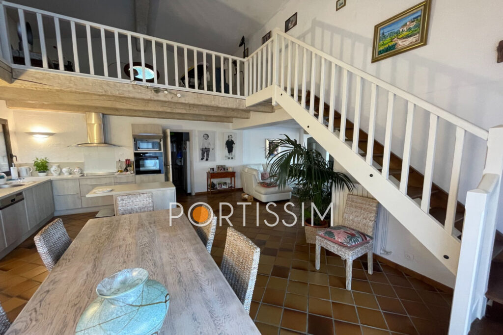 Gattières – Au calme absolu – Maison de 150m² de plain-pied –  – 6 pièces – 3 chambres – 149.00 m²