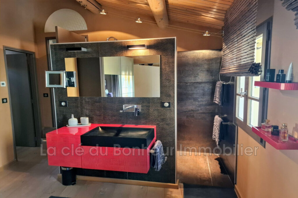 vente maison 4 Pièce(s) – 4 pièces – 3 chambres – 135.00 m²