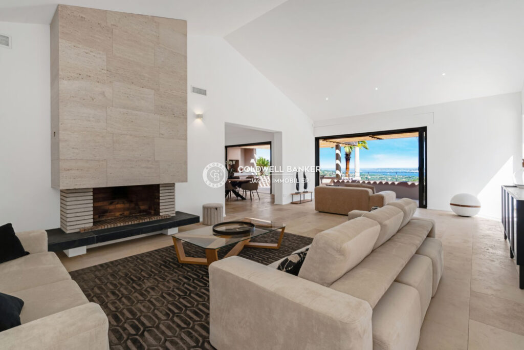 Superbe villa 330m2 5 chambres + studio – Vue panoramique mer  – 7 pièces – 6 chambres – 4  – 330.00 m²