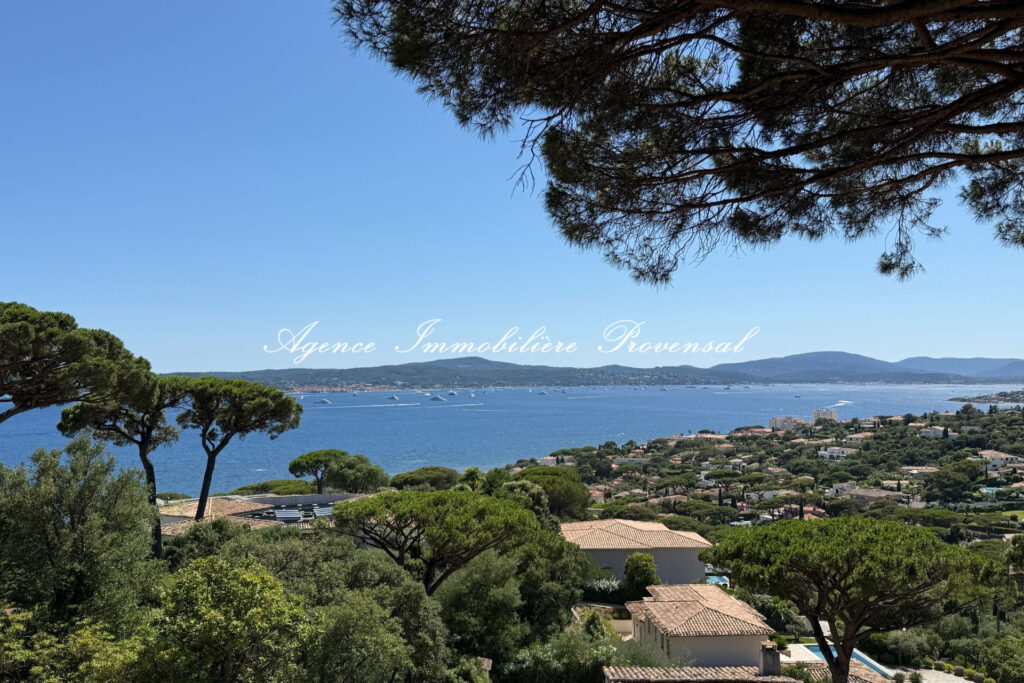 vente villa 7 Pièce(s) – 7 pièces – 5 chambres – 230.00 m²