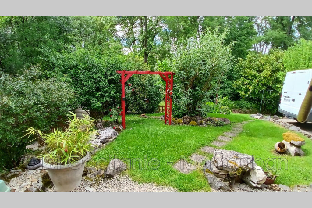 vente  – NR pièces – 3 chambres – 88.00 m²