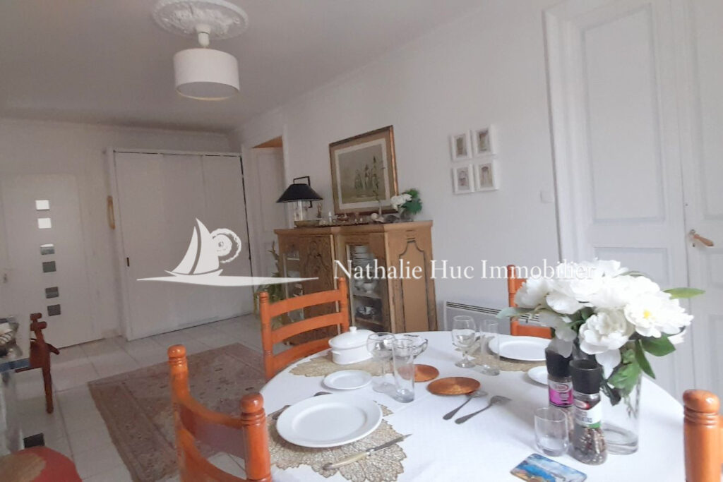 vente maison de maître 12 Pièce(s) – 12 pièces – NR chambres – 300.00 m²