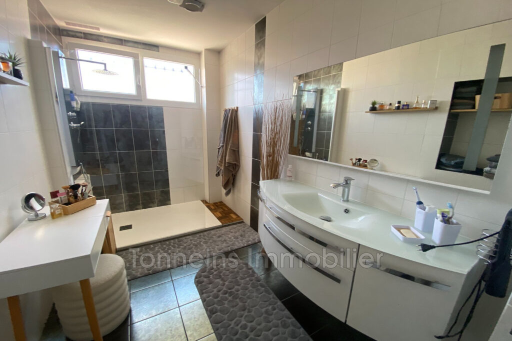 vente maison 5 Pièce(s) – 5 pièces – 3 chambres – 150.00 m²