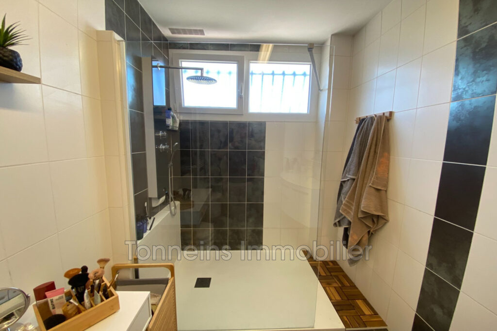 vente maison 5 Pièce(s) – 5 pièces – 3 chambres – 150.00 m²