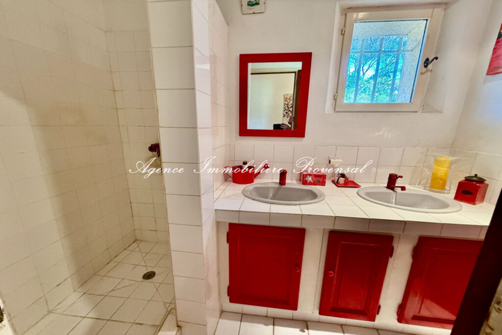 vente maison 6 Pièce(s) – 6 pièces – 4 chambres – 167.00 m²