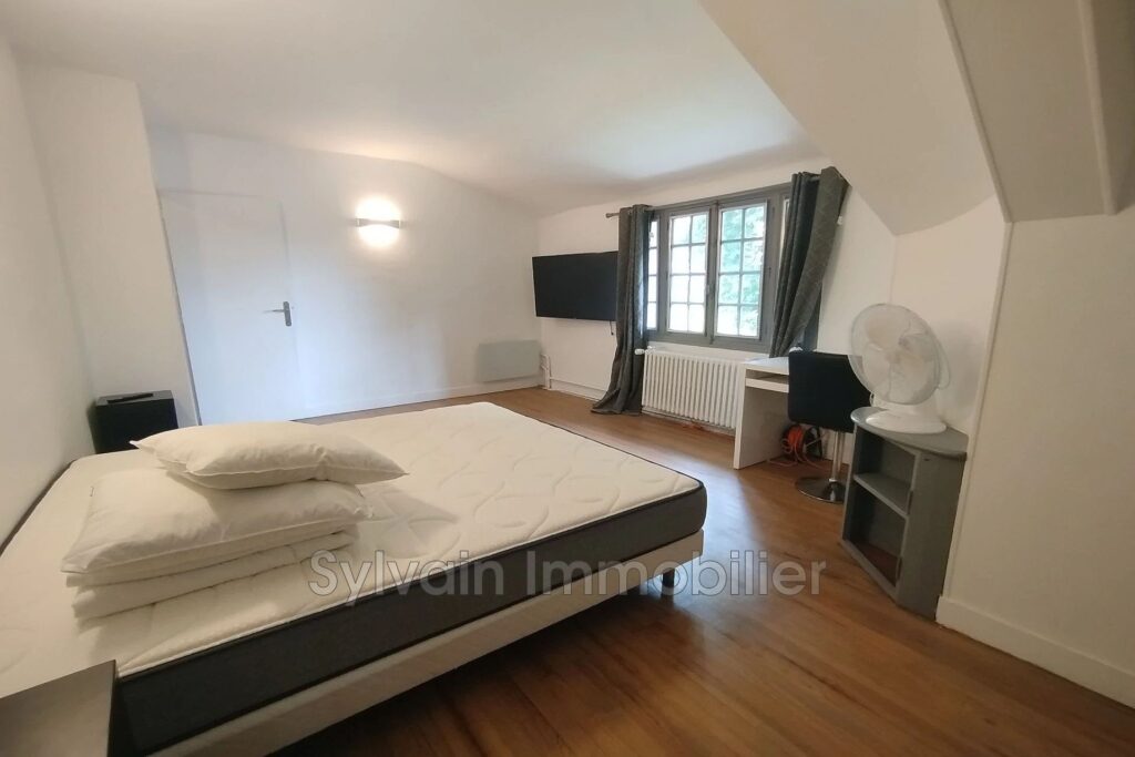 vente maison 9 Pièce(s) – 9 pièces – 6 chambres – 220.00 m²
