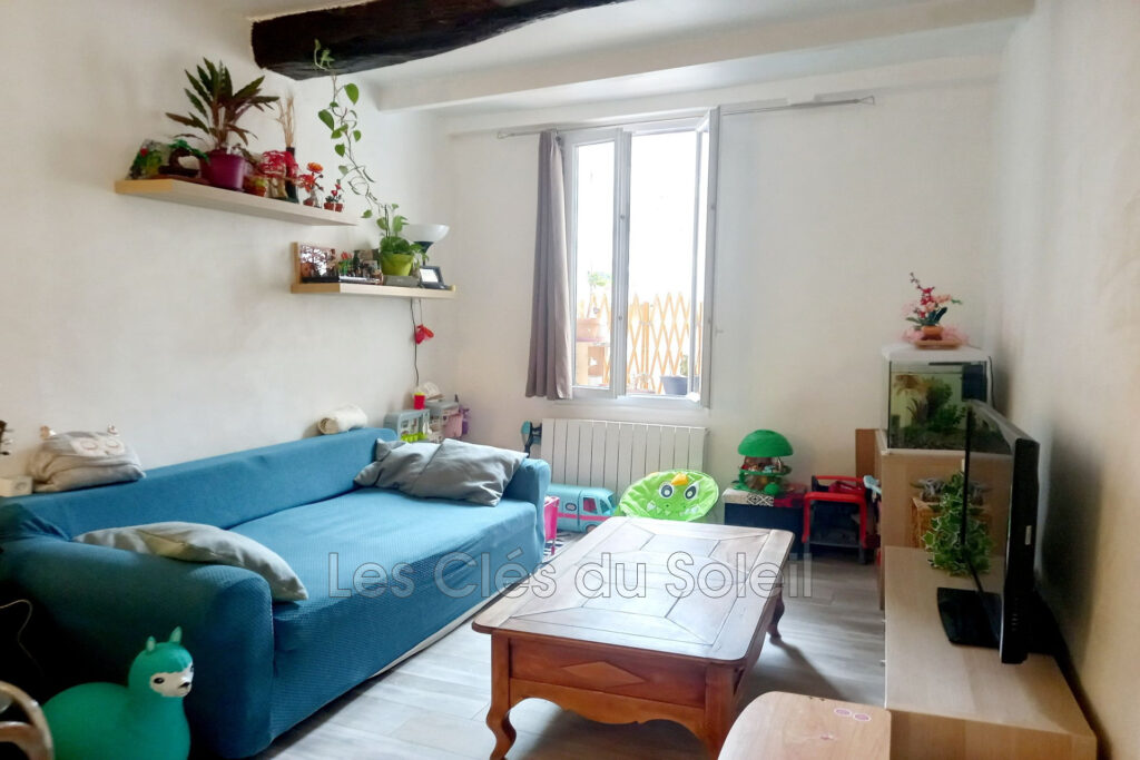 vente maison de village 4 Pièce(s) – 4 pièces – 1 chambre – 95.00 m²