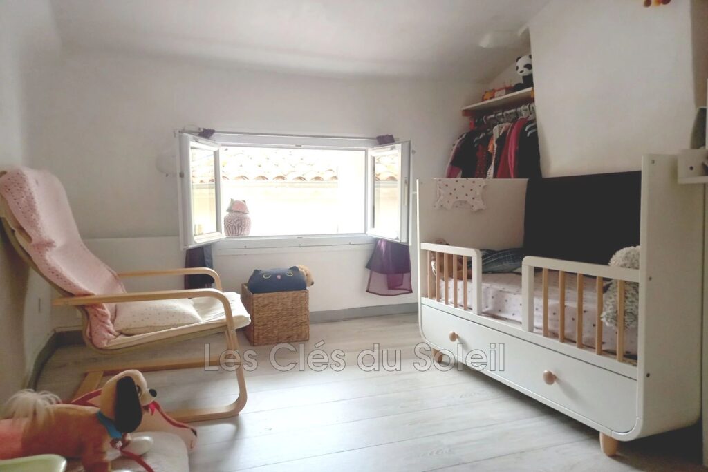 vente maison de village 4 Pièce(s) – 4 pièces – 1 chambre – 95.00 m²