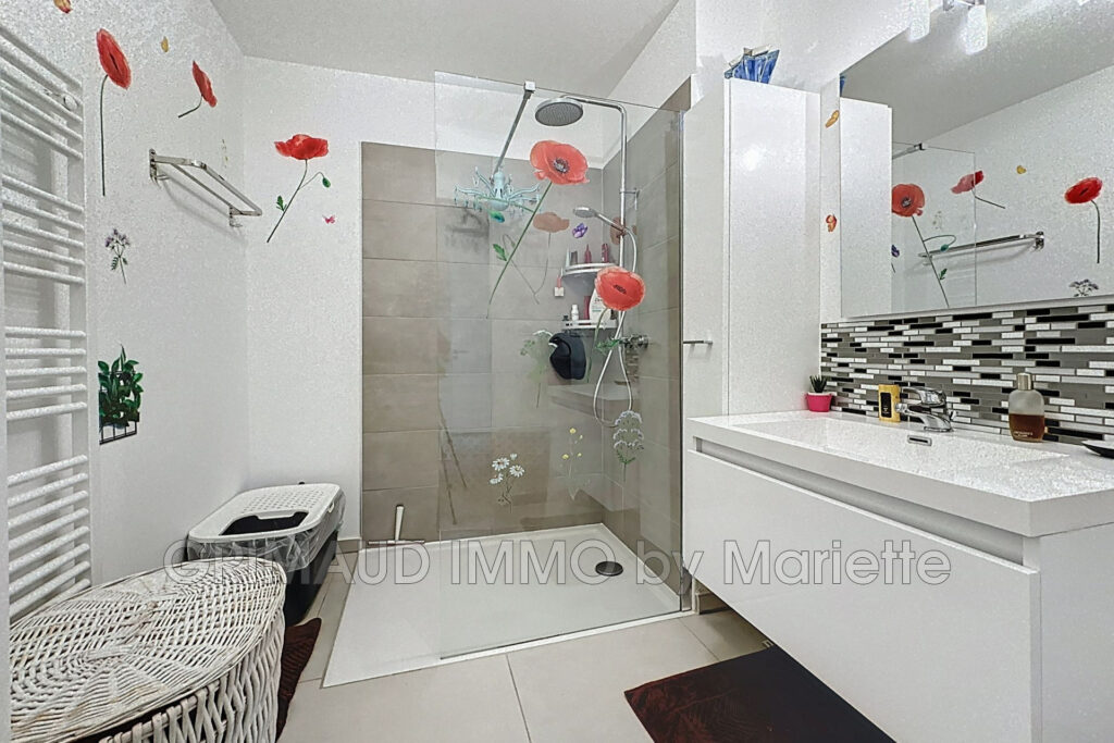 Appartement 3 pièces de standing avec terrasse, garage double  – 3 pièces – 2 chambres – 58.69 m²