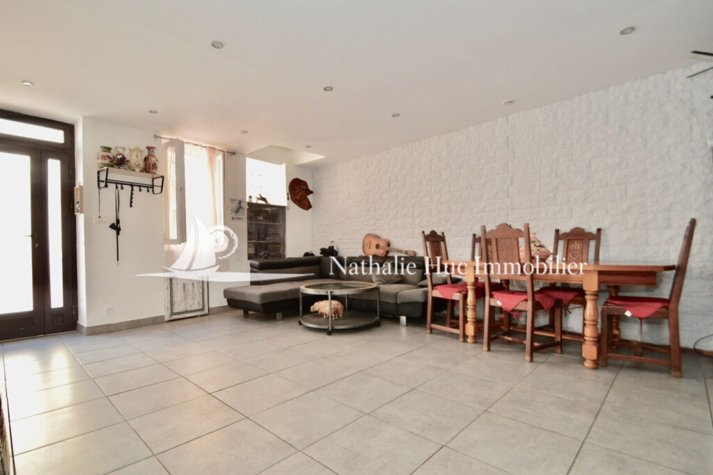 vente maison de village 4 Pièce(s) – 4 pièces – 3 chambres – 93.00 m²