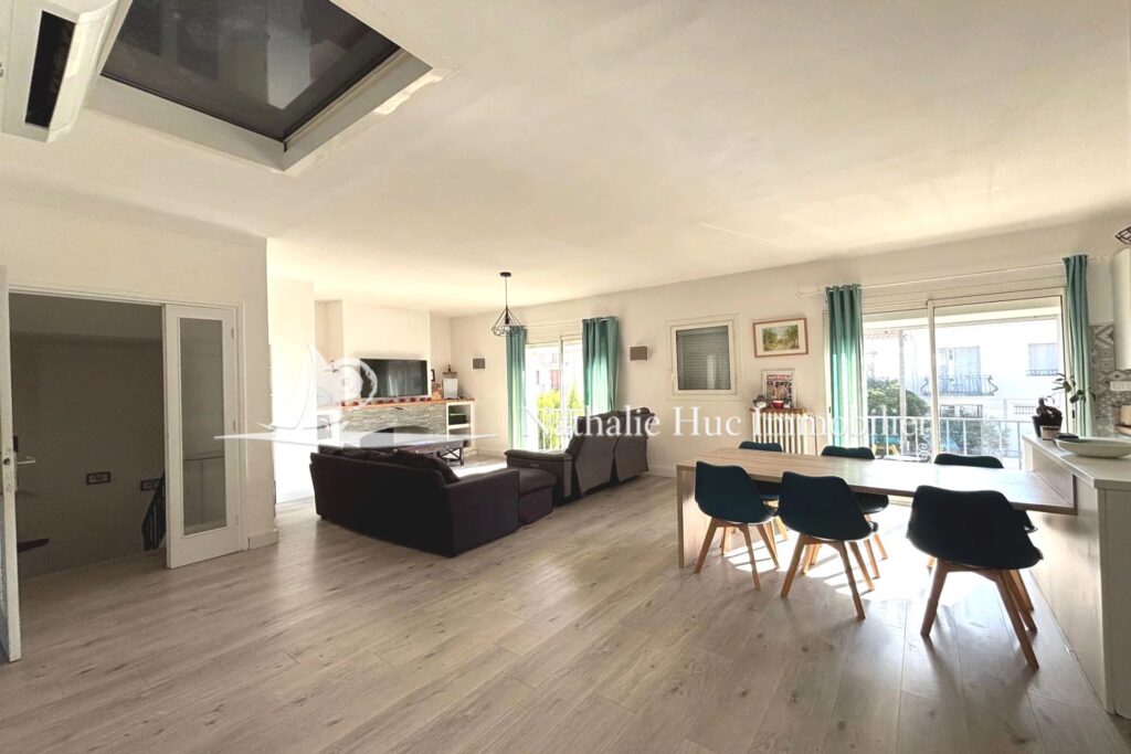 vente maison 5 Pièce(s) – 5 pièces – 3 chambres – 119.37 m²