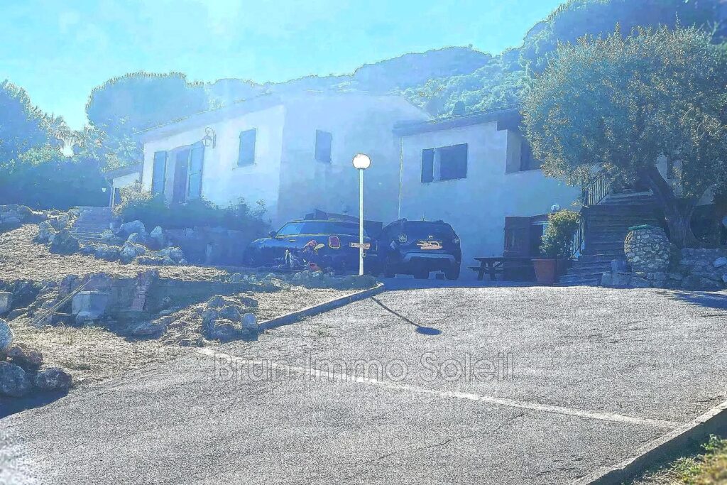 vente maison 7 Pièce(s) – 7 pièces – 4 chambres – 193.00 m²