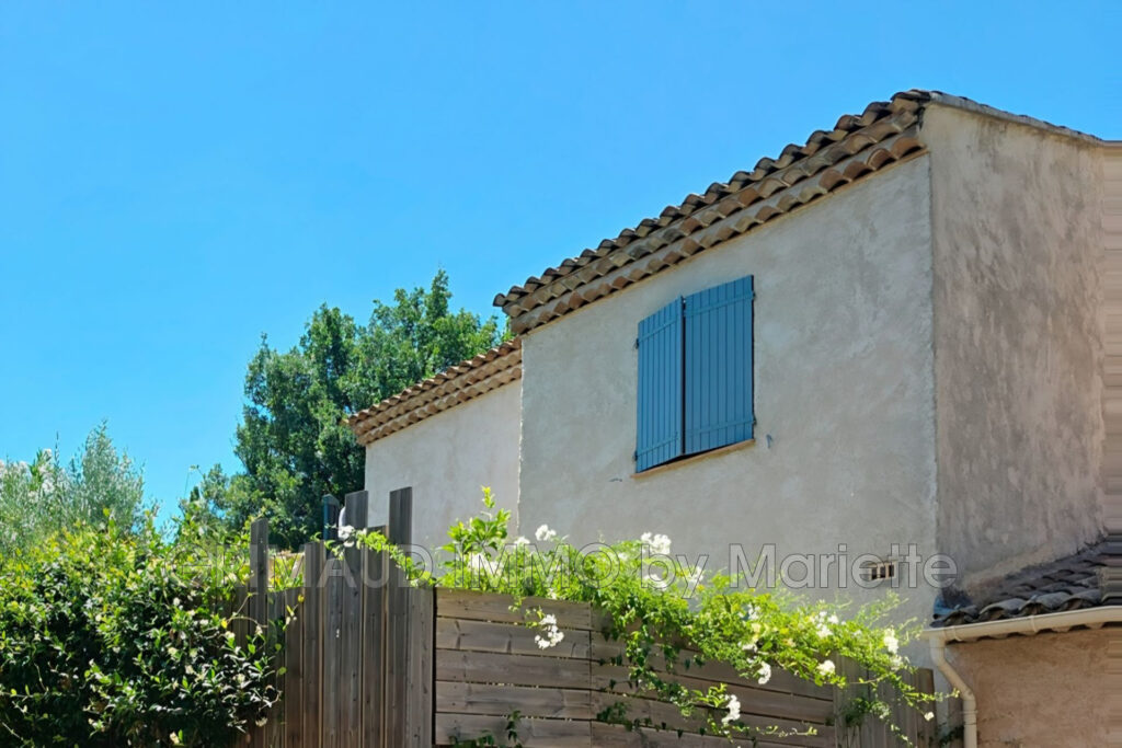 belle maison a pied du village Grimaud – 5 pièces – 4 chambres – 110.00 m²
