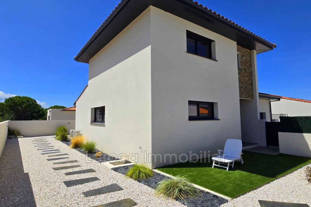 Achat villa à Laroque des Albères – 3 pièces – 2 chambres – 93.00 m²
