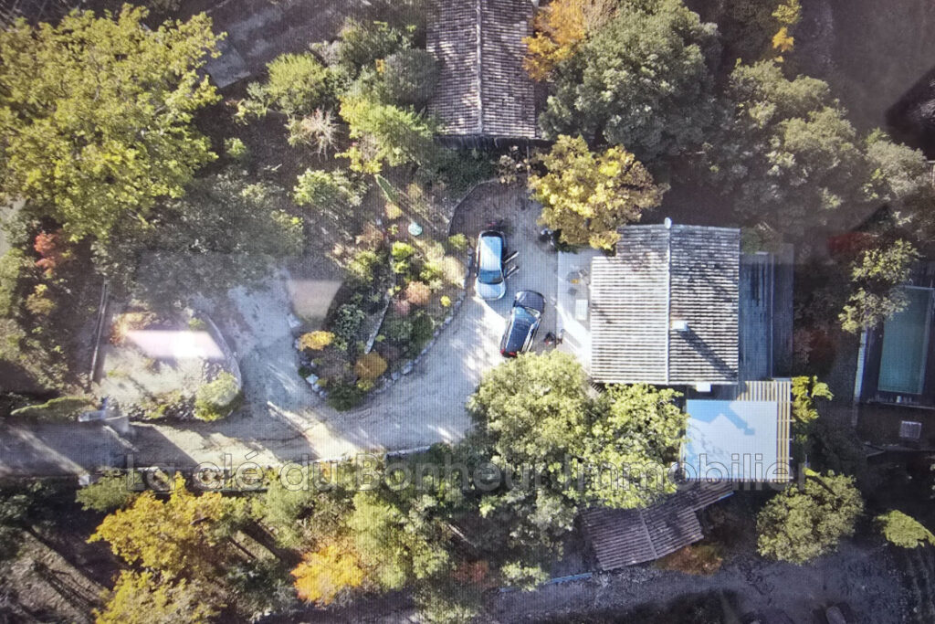 vente maison – NR pièces – 3 chambres – 130.00 m²